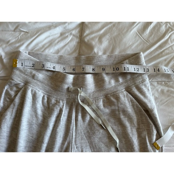 Lululemon Warm Down Jogger Size 4 Soft Touch Heathered Core Ultra Light Grey EUC - Picture 4 of 12